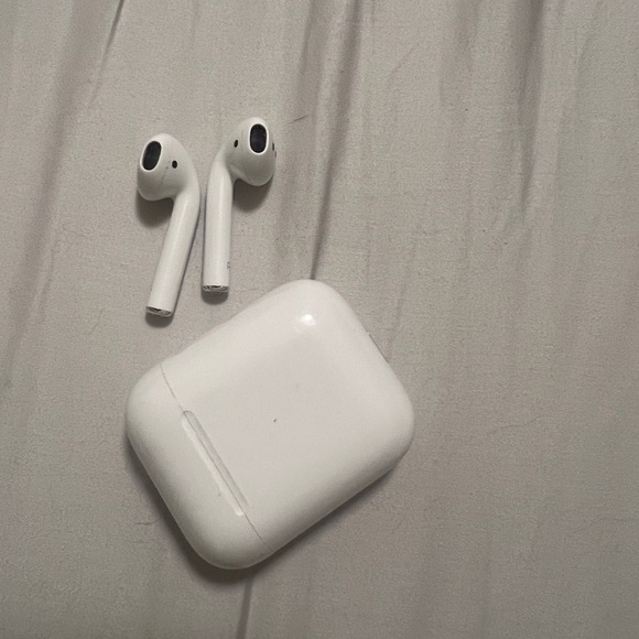 Apple Other - AirPods 2 Apple Model number: A2032 listening hearing headphones